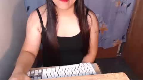 Snapshot of pinay_carlax chatting on 10.18.25 pinay_carlax online show from 10.18.25