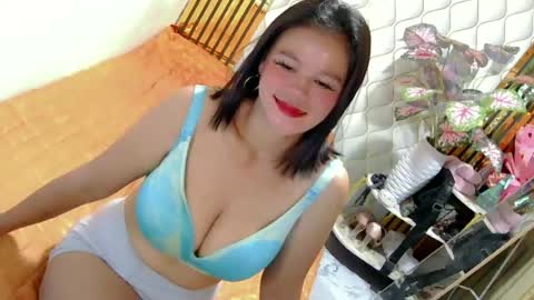 Snapshot of pinay_flor chatting on 06.23.26 IM FLOR online show from 06.23.26
