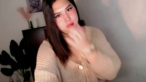 Snapshot of pinay_ivy chatting on 04.27.26 Ivy Morningstar online show from 04.27.26