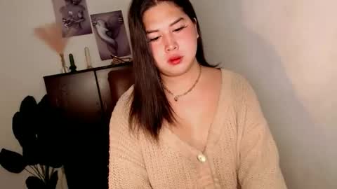 Snapshot of pinay_ivy chatting on 05.18.26 Ivy Morningstar online show from 05.18.26