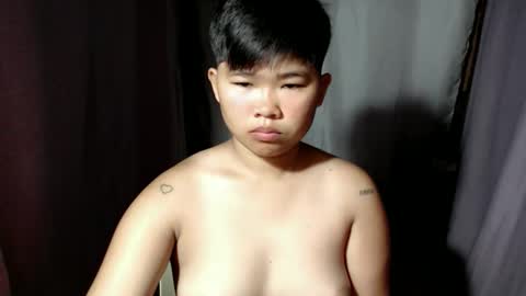 Snapshot of pinayprincesslyn chatting on 11.12.25 Lyn the Lesbian online show from 11.12.25