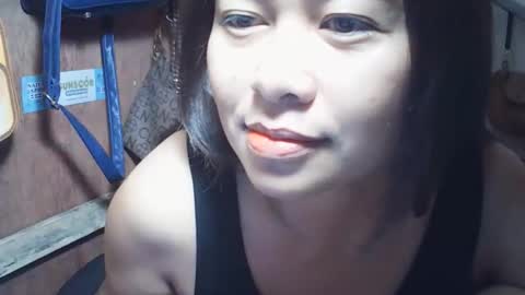 Snapshot of pinaysunday chatting on 11.08.25 pinaysunday online show from 11.08.25