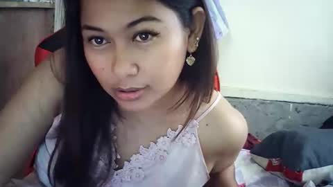 Snapshot of pinaysunday chatting on 11.24.25 pinaysunday online show from 11.24.25