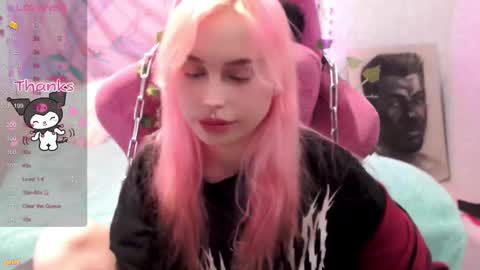 Snapshot of pineapple_dope chatting on 02.25.25 Nancy online show from 02.25.25
