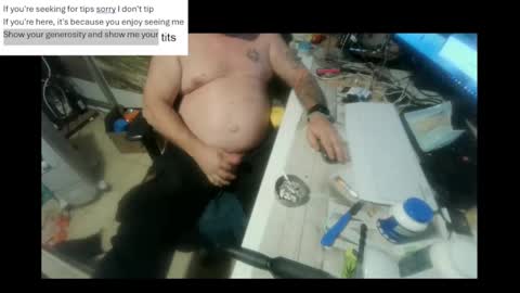 Snapshot of pini_z chatting on 01.27.25 pini_z online show from 01.27.25