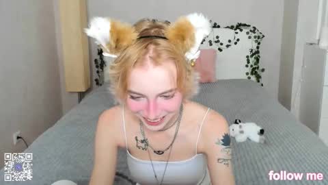 Snapshot of pink_lila18 chatting on 10.06.25 pink_lila18 online show from 10.06.25