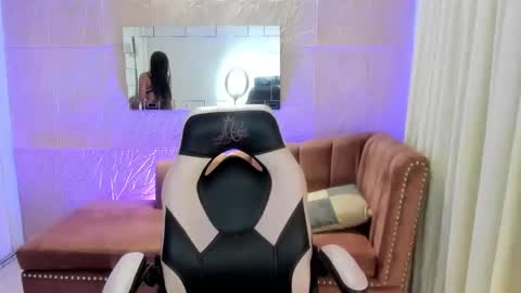 isabella online show from 04.23.26