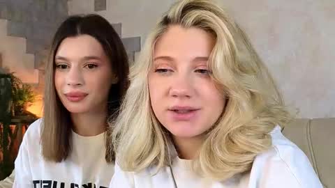 Snapshot of pinkadele chatting on 01.13.26 Adele online show from 01.13.26