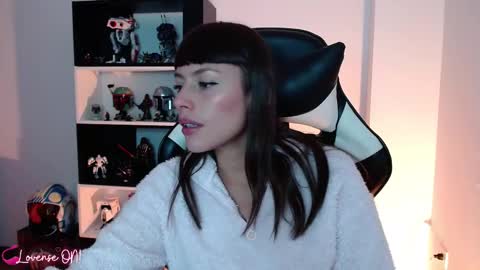 Emily online show from 03.05.25