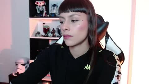 Emily online show from 09.11.25