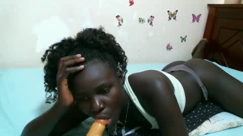 pinky online show from 10.28.25