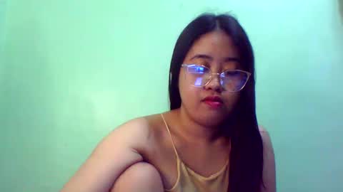 Snapshot of pinkish_shine chatting on 02.28.25 Hi its me shine online show from 02.28.25