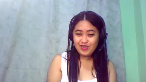 Snapshot of pinkish_shine chatting on 02.28.25 Hi its me shine online show from 02.28.25