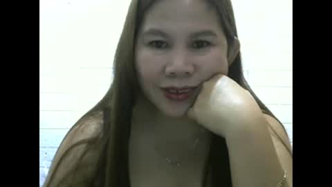 pinkishpusiemom18 online show from 12.17.24