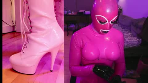 pinklatexgurl online show from 12.14.25