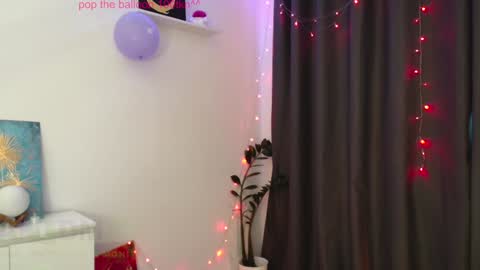 Snapshot of pinkperlita chatting on 01.15.25 Perlita online show from 01.15.25