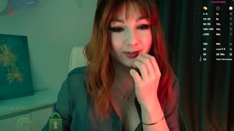 Snapshot of pinkperlita chatting on 10.20.25 Perlita online show from 10.20.25