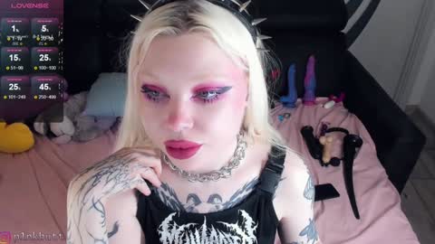 Helen Goat online show from 12.07.24