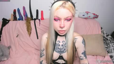Snapshot of pinkslobber chatting on 05.20.26 Helen Goat online show from 05.20.26
