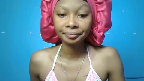 Snapshot of pinky_lov chatting on 10.05.25 pinky_lov online show from 10.05.25