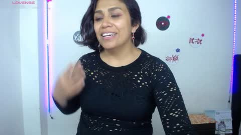 VIOLETA LOPEZ online show from 07.06.26