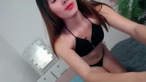 pinky_web03 online show from 12.14.25