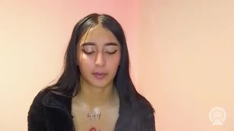 Snapshot of pinkymooncouple chatting on 10.05.25 Pink Moon Couple online show from 10.05.25