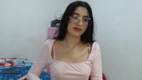 Perla online show from 06.05.26