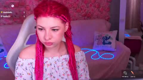 Snapshot of pinkytrix chatting on 04.15.26 pinkytrix online show from 04.15.26