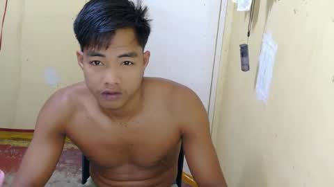Snapshot of pinoy_brix chatting on 07.19.26 pinoy_brix online show from 07.19.26
