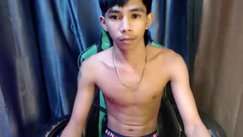 Snapshot of pinoy_oyd69 chatting on 05.10.26 pinoy_oyd69 online show from 05.10.26