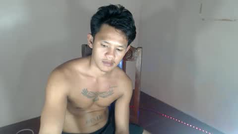 Snapshot of pinoy_palaeutxxx chatting on 03.29.26 roy online show from 03.29.26