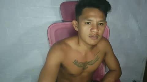 Snapshot of pinoy_palaeutxxx chatting on 04.08.26 roy online show from 04.08.26