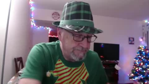 Snapshot of pipewizard chatting on 12.21.24 pipewizard online show from 12.21.24