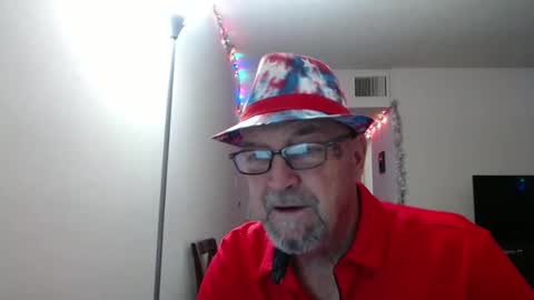 Snapshot of pipewizard chatting on 01.01.25 pipewizard online show from 01.01.25