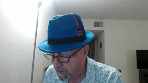 Snapshot of pipewizard chatting on 02.05.25 pipewizard online show from 02.05.25