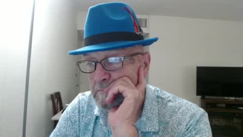 Snapshot of pipewizard chatting on 03.07.25 pipewizard online show from 03.07.25