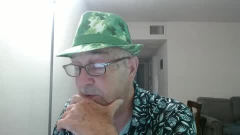 Snapshot of pipewizard chatting on 09.23.25 pipewizard online show from 09.23.25