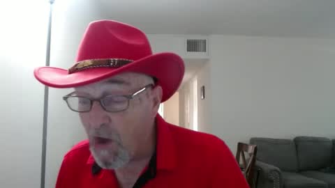 Snapshot of pipewizard chatting on 09.29.25 pipewizard online show from 09.29.25