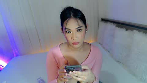 Ari online show from 02.10.25