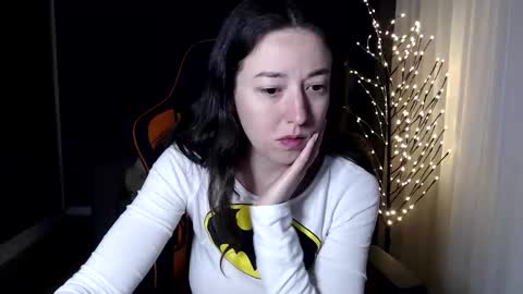 piscesgirl06 online show from 01.19.26