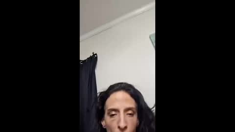 Samantha Pitts online show from 04.27.26