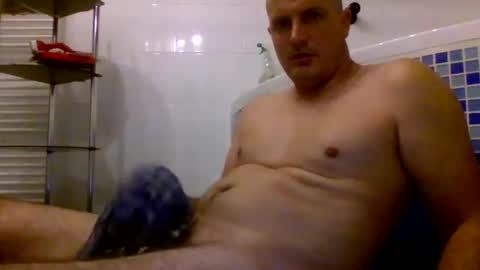 Snapshot of piwo58 chatting on 10.30.25 piwo58 online show from 10.30.25