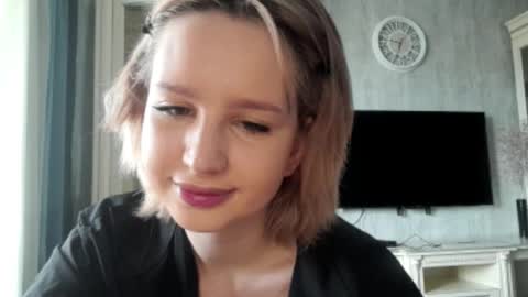 Caroline online show from 04.09.26