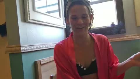 PixieLuxXx online show from 04.15.26