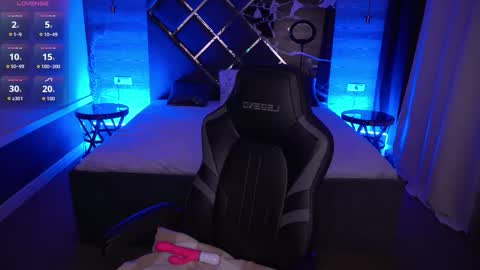 Snapshot of pixiepeachh chatting on 10.24.25 pixiepeachh online show from 10.24.25