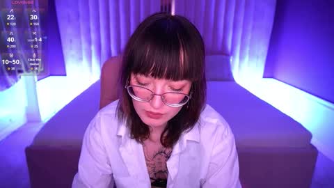 Snapshot of pixiepeachh chatting on 11.13.25 pixiepeachh online show from 11.13.25