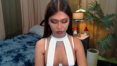 Snapshot of pixiewinky chatting on 10.23.25 pixiewinky online show from 10.23.25