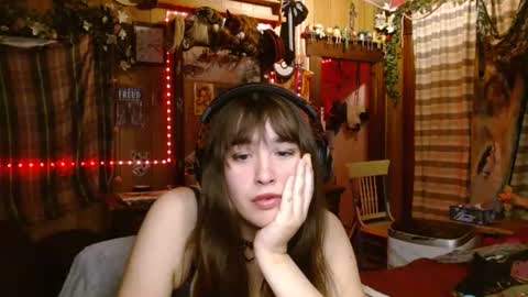 Izzy online show from 03.25.26