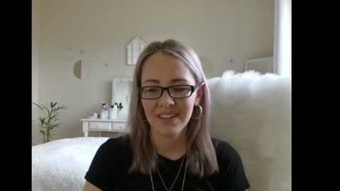 Lynn online show from 12.03.24